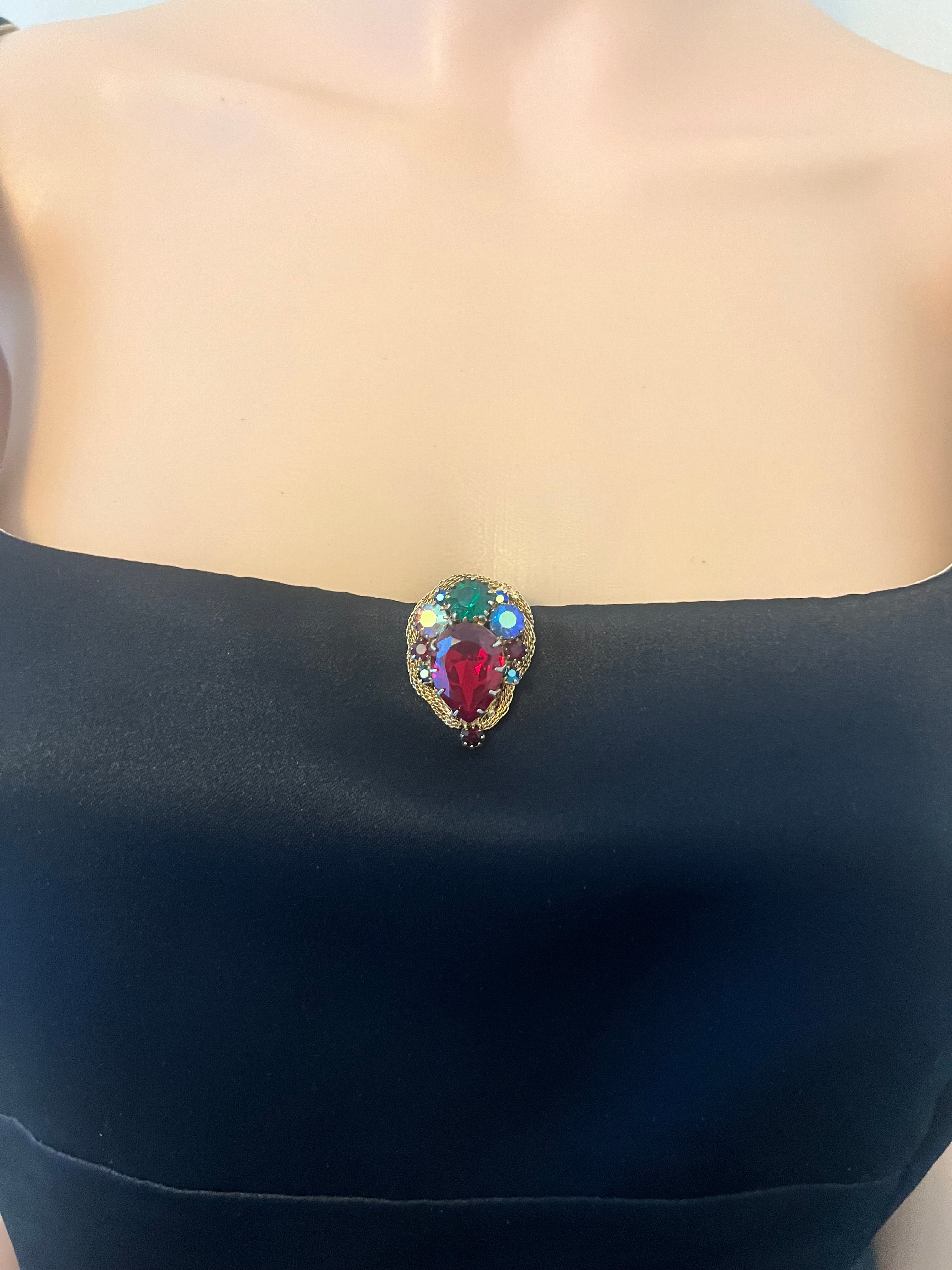 Vintage Clip Brooch