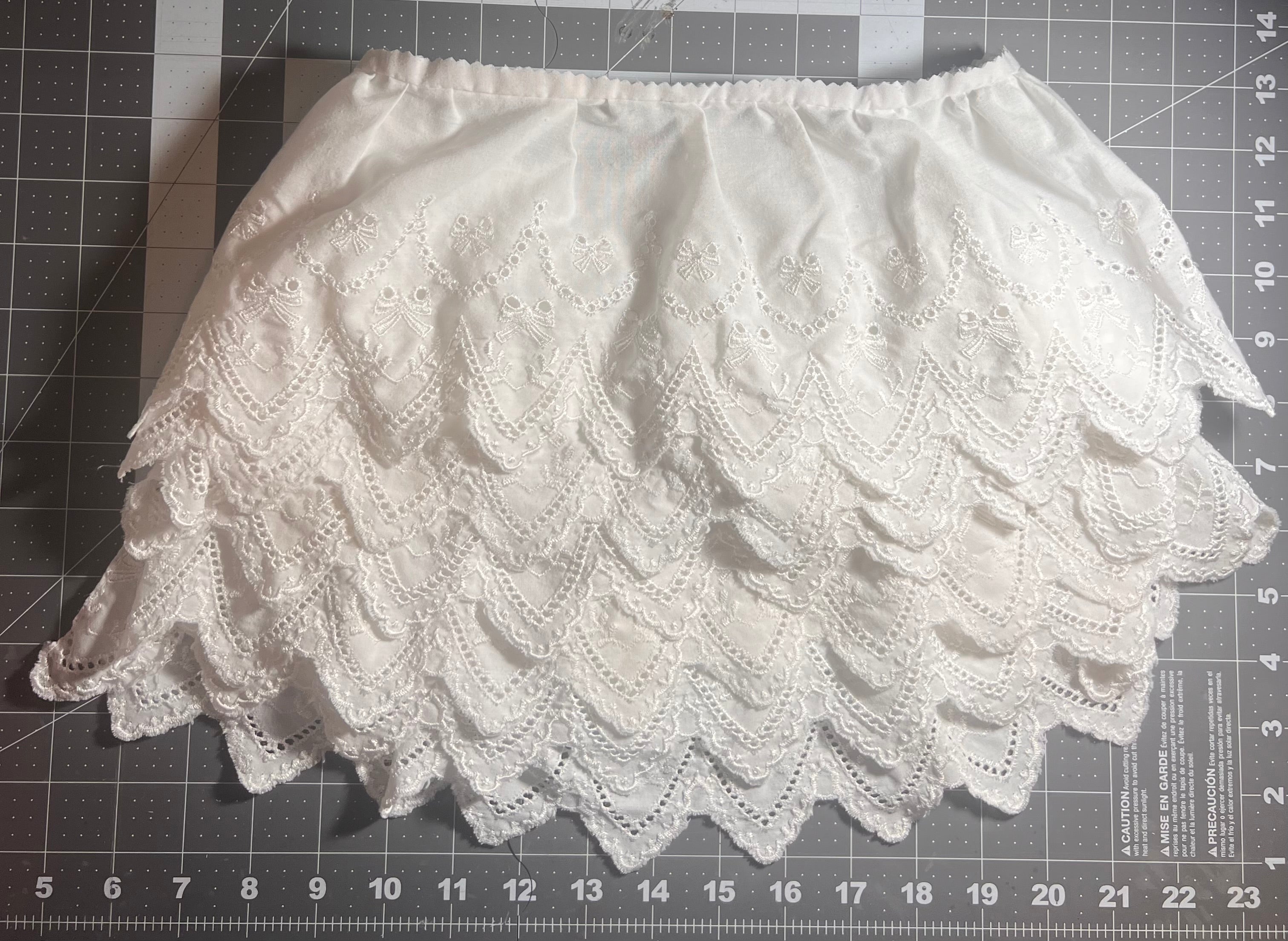 Vintage Cotton Lace Trim with Bow Design